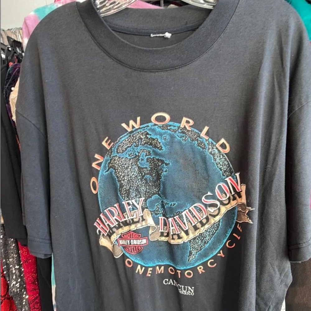 Harley-Davidson one world one motorcycle Graphic Tee*sold as is*